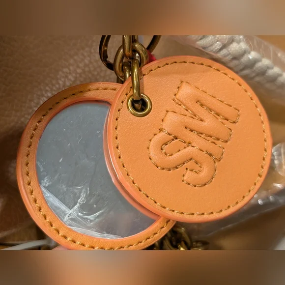 Steve Madden Bodie Tote - NWT - Tan 16x13 Inches - Picture 5 of 16